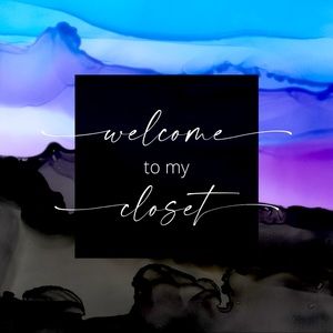 Welcome to my closet! 😍 please feel free to make me an offer.